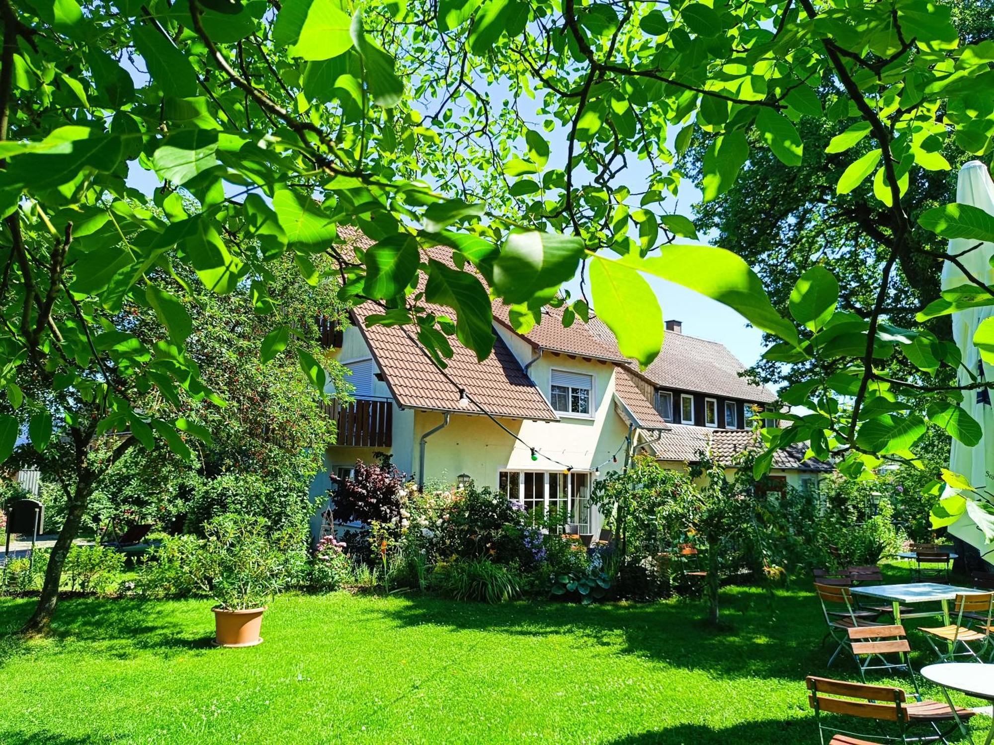 Landgasthof Zum Rappen Creglingen Bagian luar foto