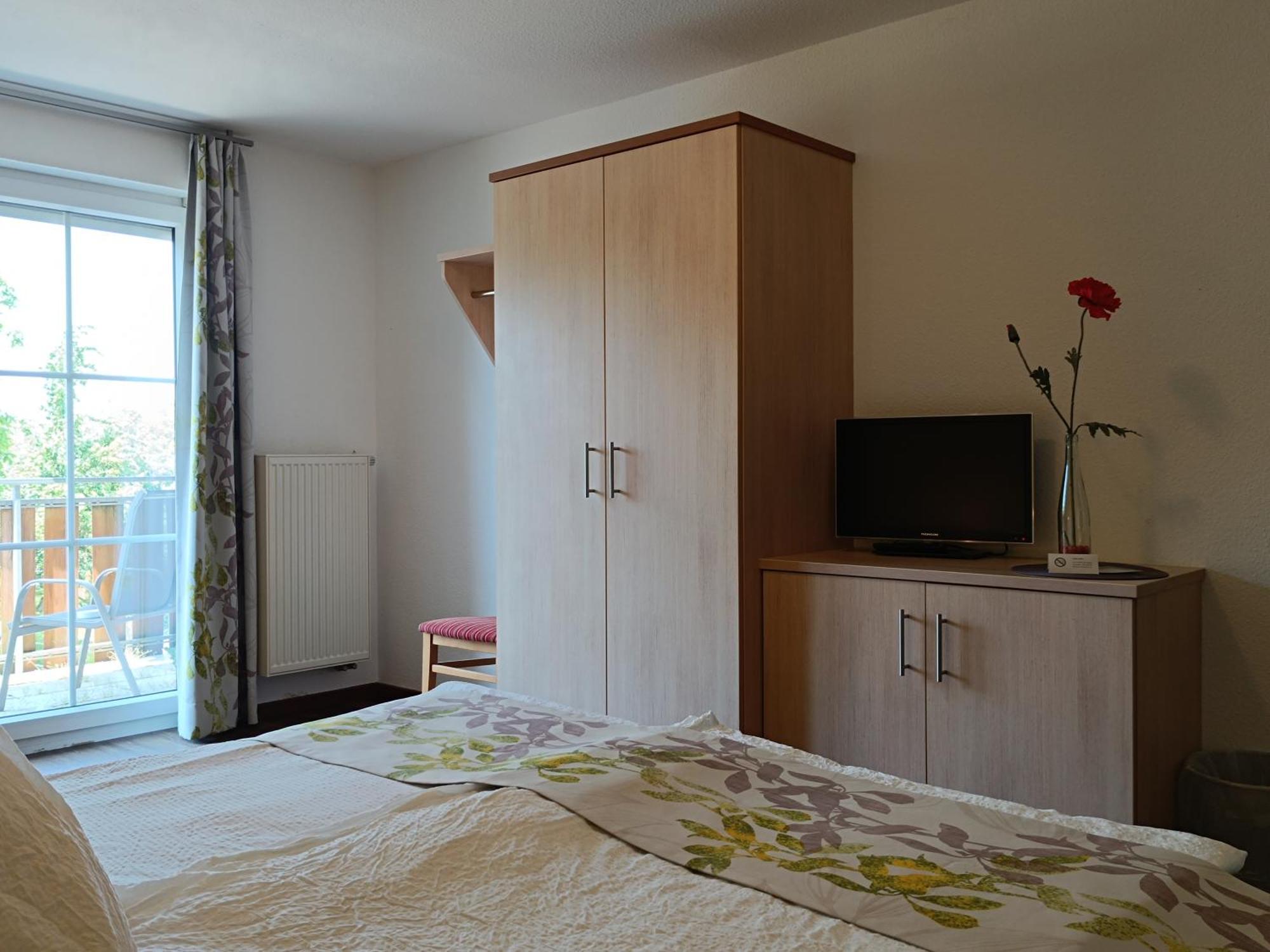 Landgasthof Zum Rappen Creglingen Bagian luar foto
